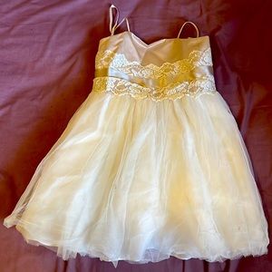 Girls dress size -2T